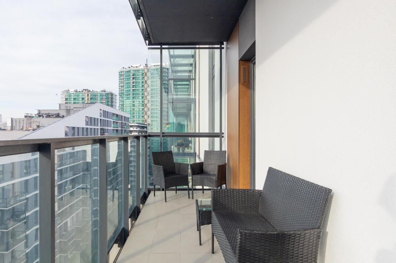 Wola Chic Blue Apartment Warsawa Bagian luar foto
