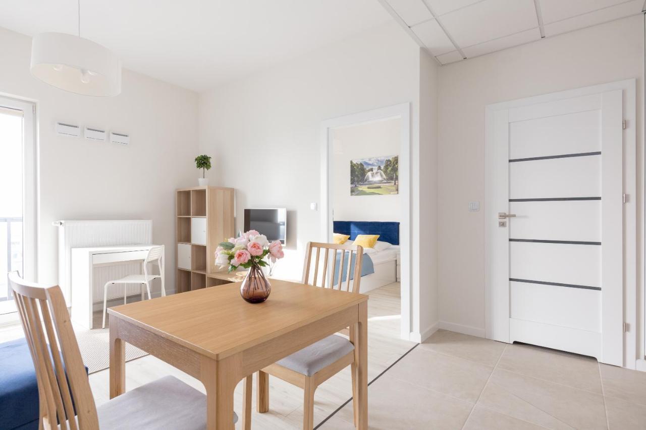 Wola Chic Blue Apartment Warsawa Bagian luar foto